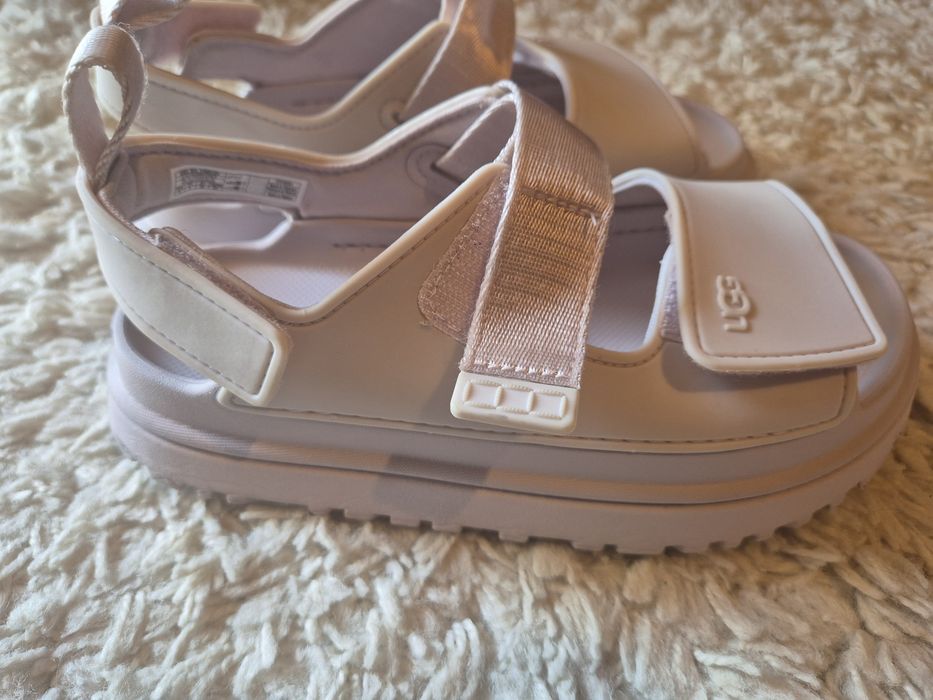 Детски сандали UGG