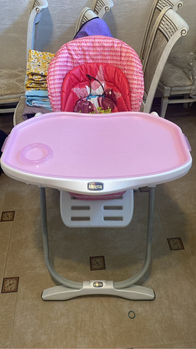 Детский столик chicco.