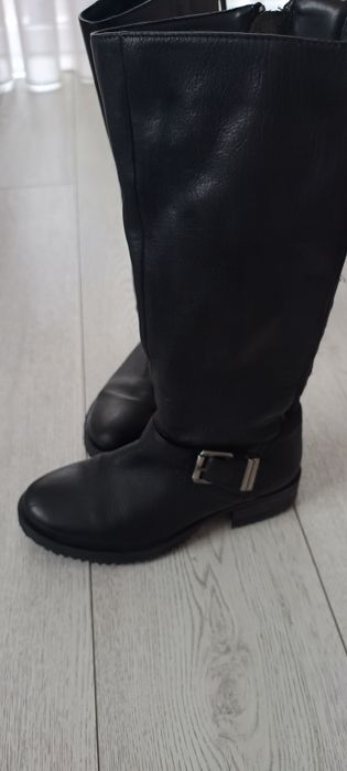 Cizme damă, piele, mărime 37.