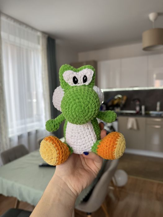 Плетена играчка Yoshi
