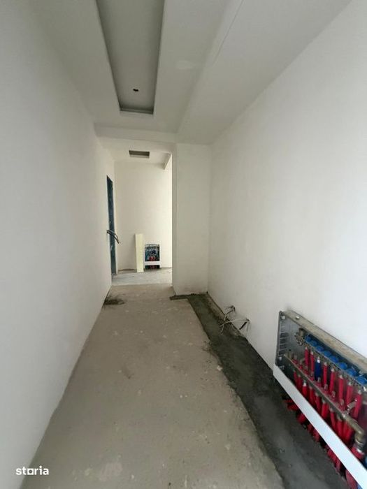 Apartament 3 camere , 89 mp utili,  etj 1, semifinisat , Radauti
