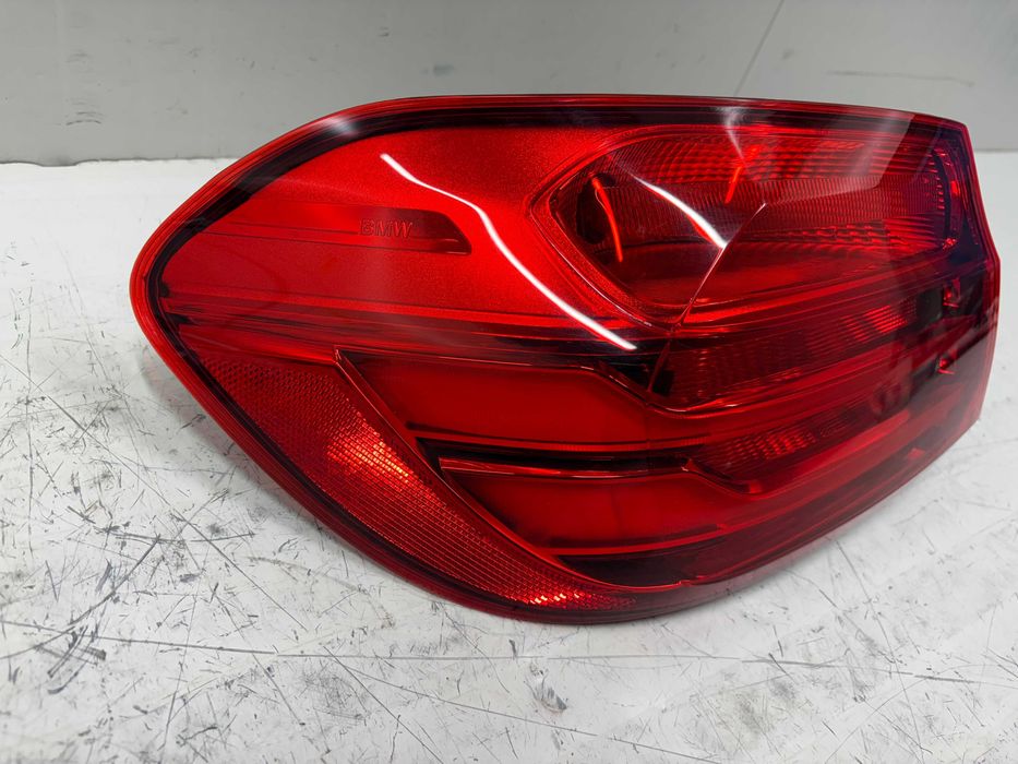 Ляв външен стоп БМВ Ф32 Ф33 Ф36 М4 Ф82 Ф82 US BMW F32 F33 F36 F82 F83