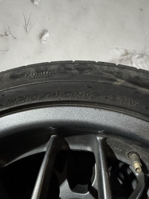 Продам диски с летней резиной