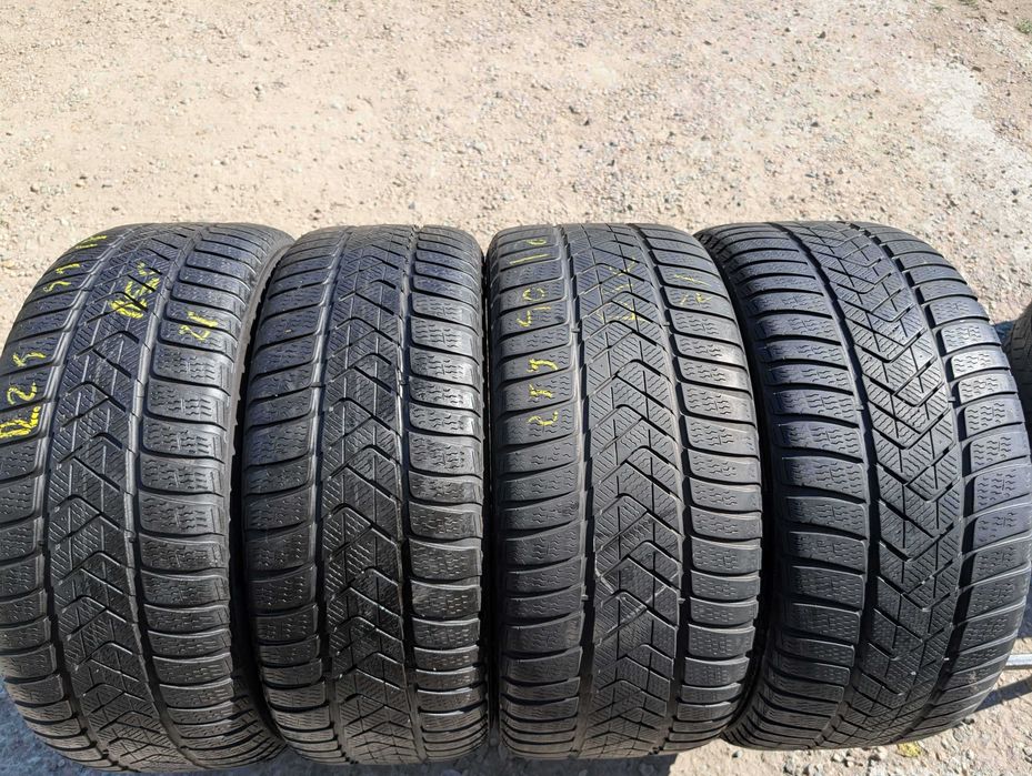 SET 4 Anvelope Iarna 225/45 R18 + 255/40 R18 Pirelli Sottozero 3 99V Runflat RSC (BMW, Mercedes) | Pret/buc