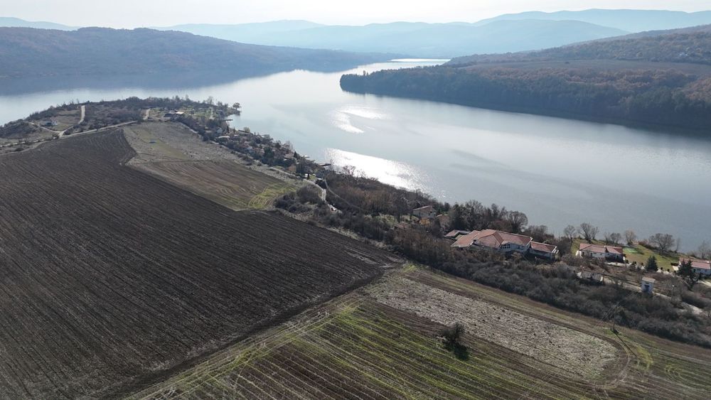 Продава се Парцел в с. Ковачевци, Област Перник - 18683 кв.м за 28 €/кв.м - Снимка #3