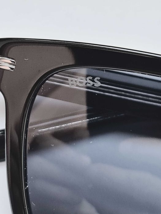 Солнцезащитные очки Нugо Воss