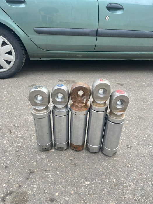 Cui (ochi) remorcă,rotativ