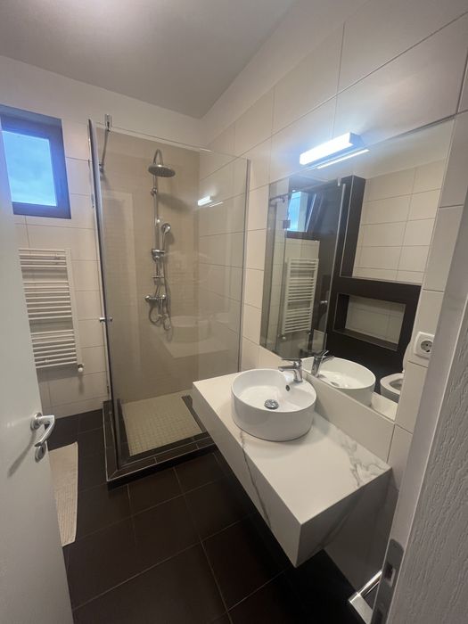Apartament de închiriat