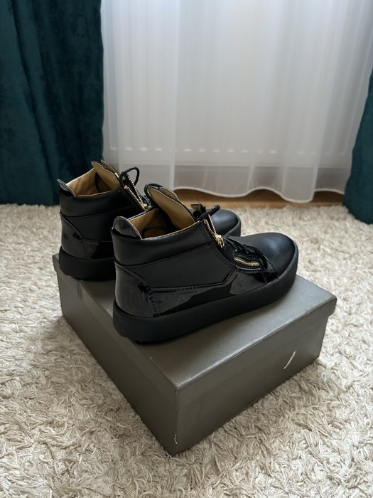 Giuseppe Zanotti Velvet Kriss
