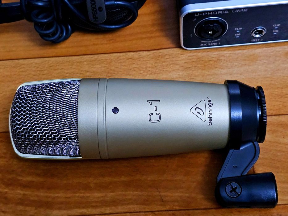 Студийный набор BEHRINGER U-Phoria Studio