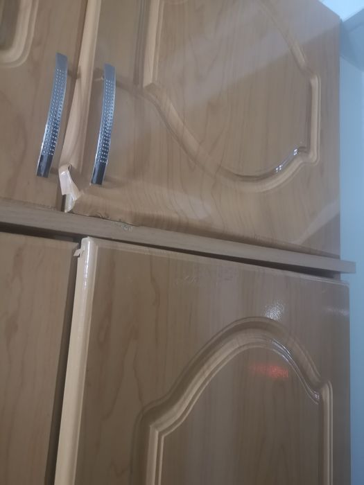Продам шкаф с антресолью