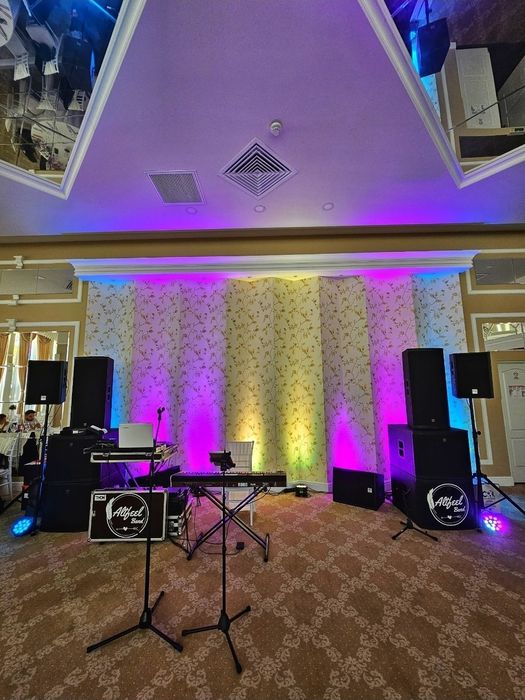 Electro-Voice ETX (4 x ETX-18sp, 2 x ETX-35p)