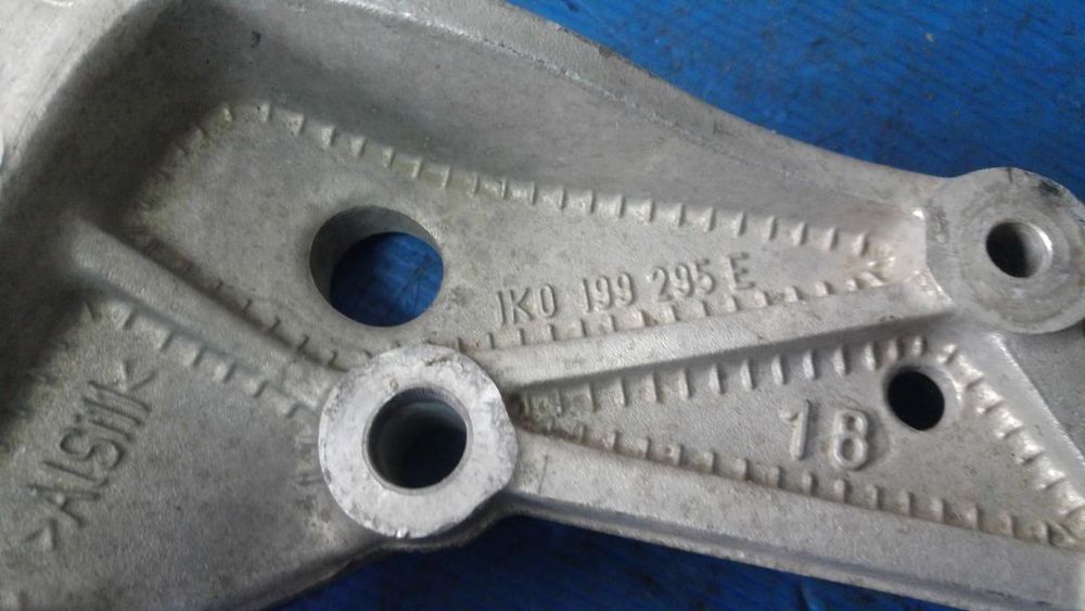 armatura brat roata stanga fata vw golf 5 1k0199195e
