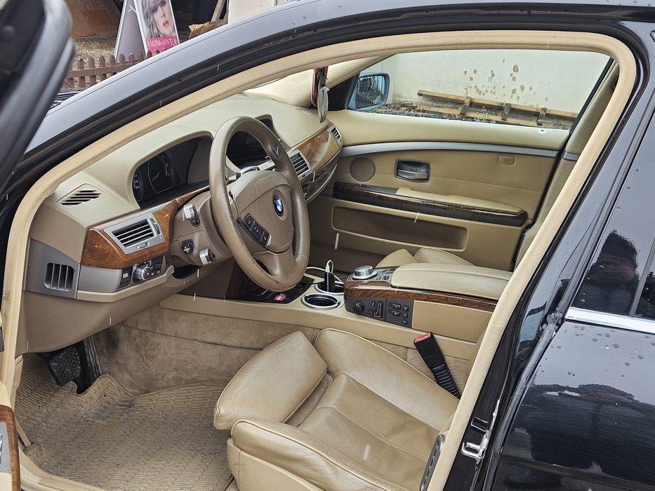 Vând BMW 750LI  2005