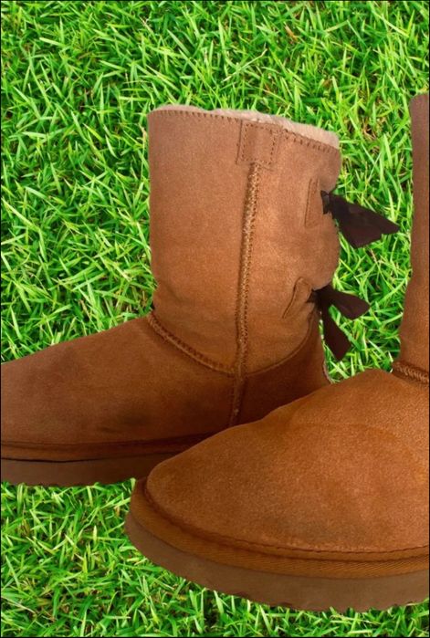 UGG Bailey Bow 39