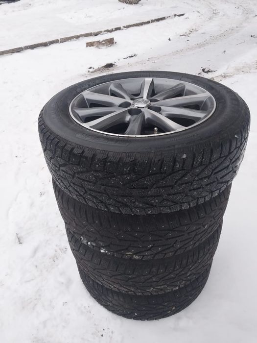 Продам комплект колес 215/60r17