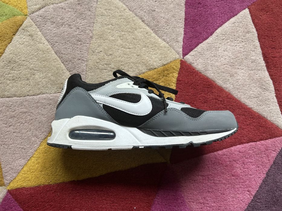 Два чивта спортни обувки Nike