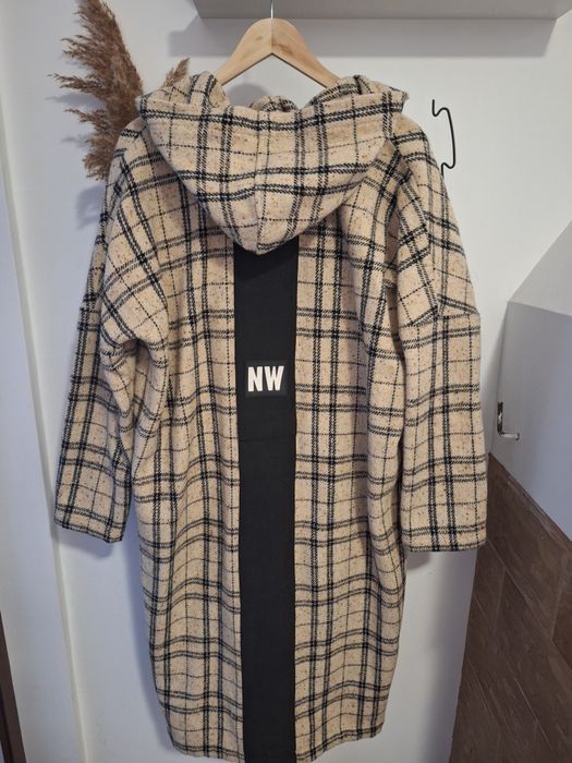 Палто с колан Negative