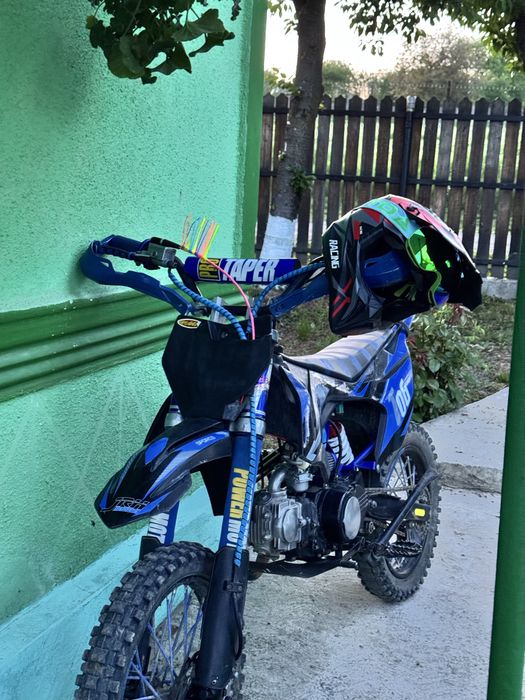 Vand cross JRH 125 in perfecta stare !!!