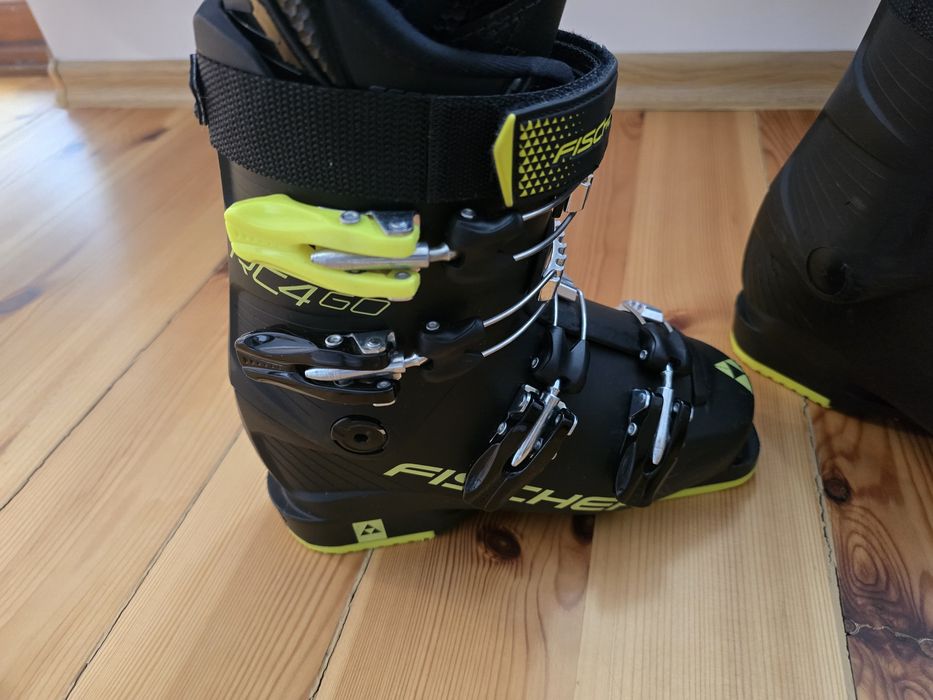 Ски обувки Fischer RC4 60