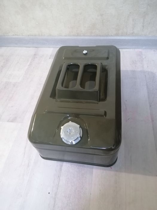 Продам новую Канистру,