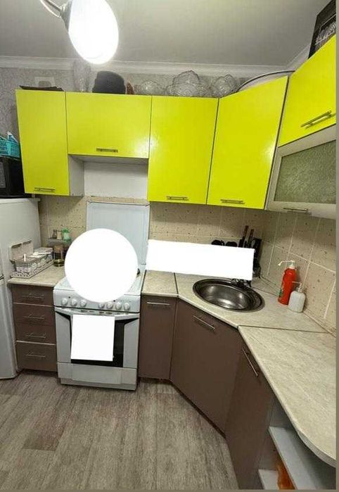 Продам кухонный гарнитур б/у