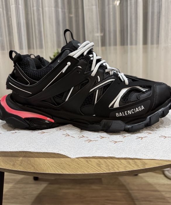 Balenciaga Track LED обувки – размер 44 – малко носени