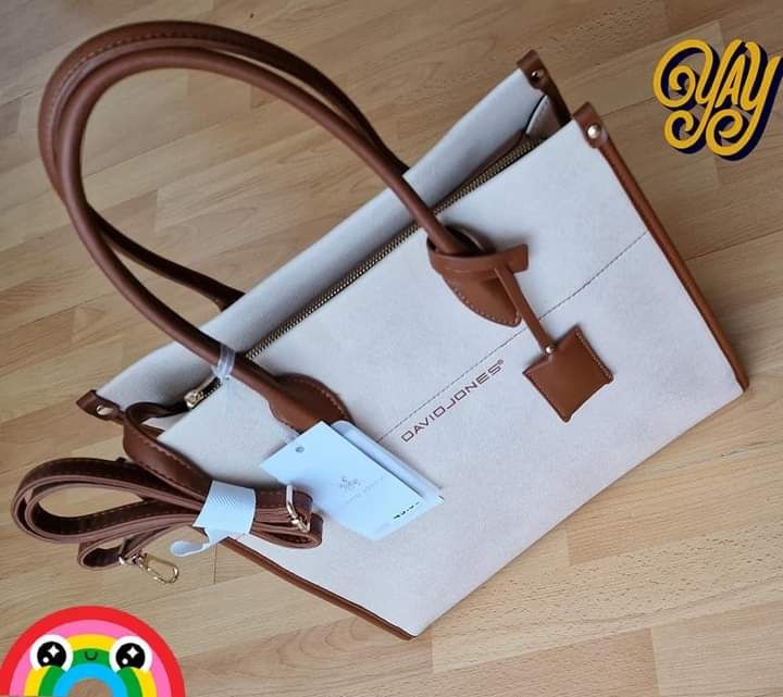 Geanta David Jones,new model import Italia, saculet  inclus