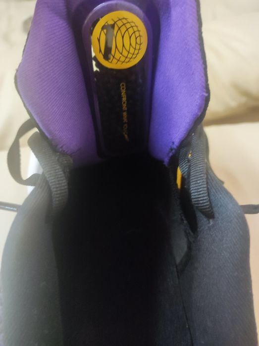 Продам кроссовки баскетбольные AR 1