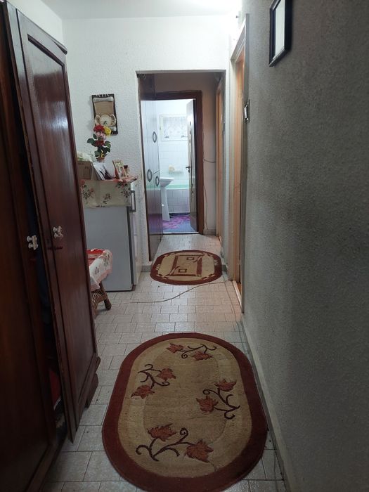 / Apartament  3  Camere   Etaj 1   / RM SĂRAT /