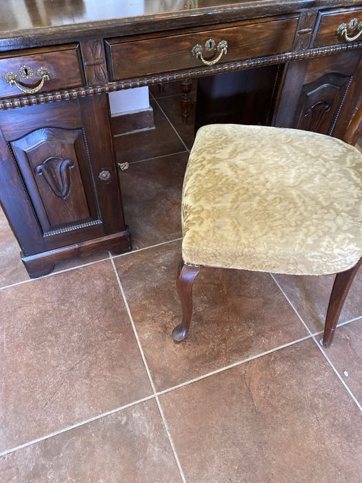 Трапезни  столове -различни!