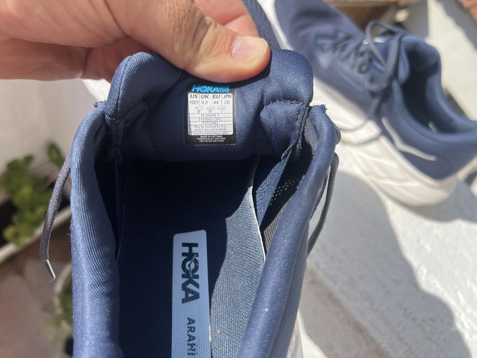 Hoka One One Arahi 7 44