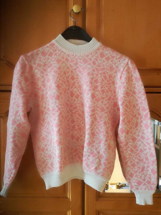 Нови детски пуловери и жилетки за момиче , ръст 123-128 см