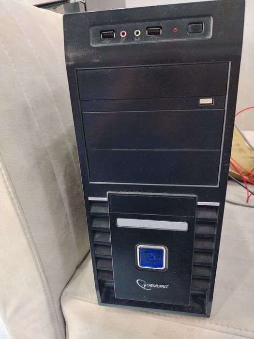 Игровой компьютер с огромным монитором 27!