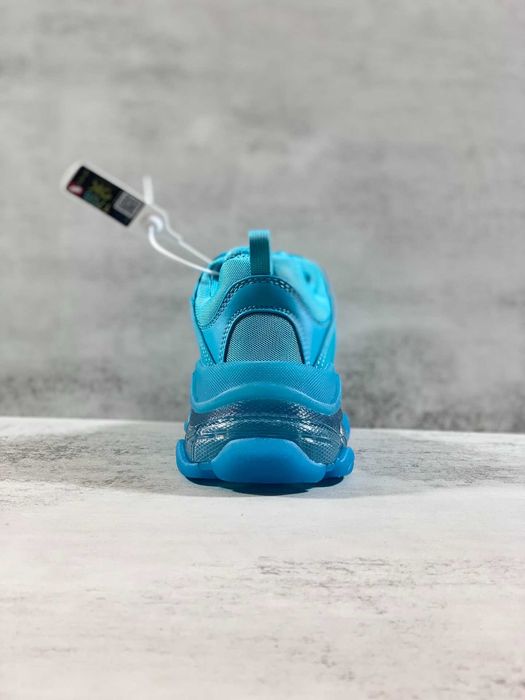 Adidasi Balenciaga Triple S Calitate Premium