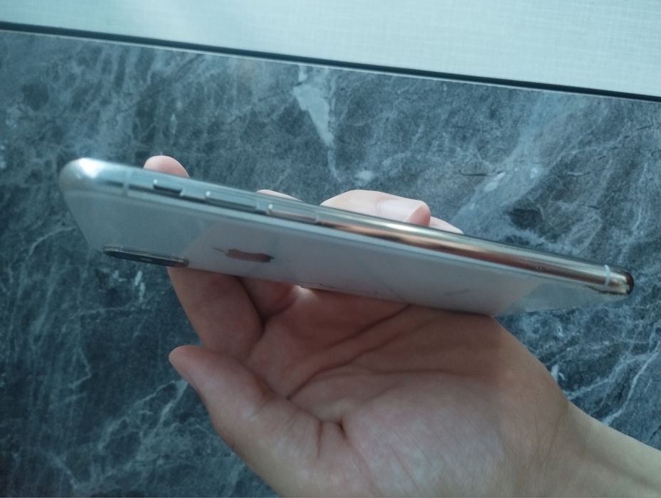 Iphone x sotiladi srochno