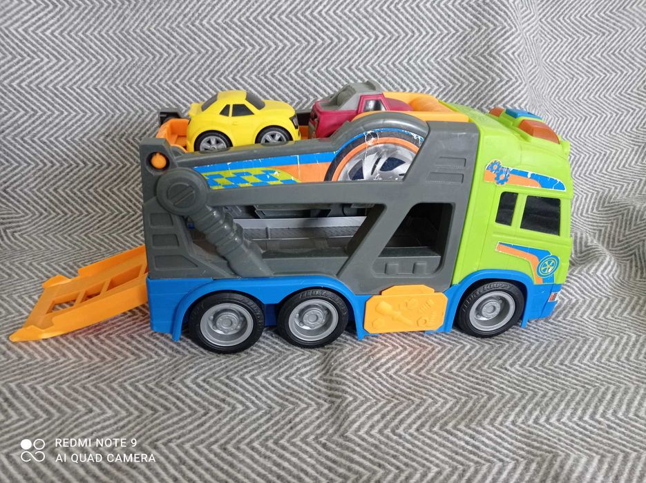 Dickie toys автовоз с две коли