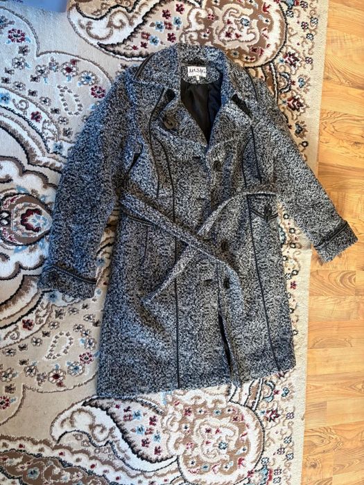 Пальто женское с поясом