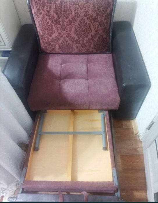 Срочно продам диван,мини диван и кресло!
