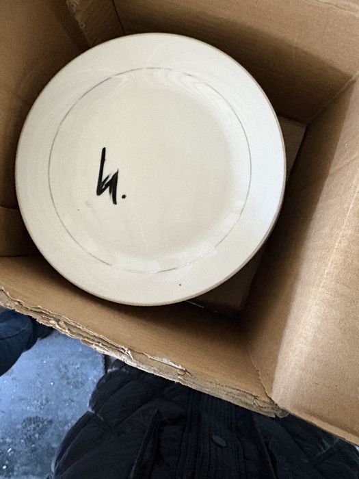 Продам чайники, тарелки