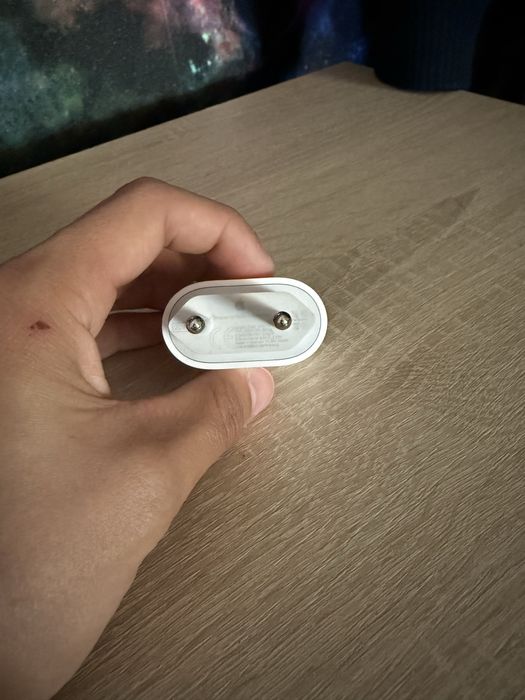 Блок от айфона оригинал