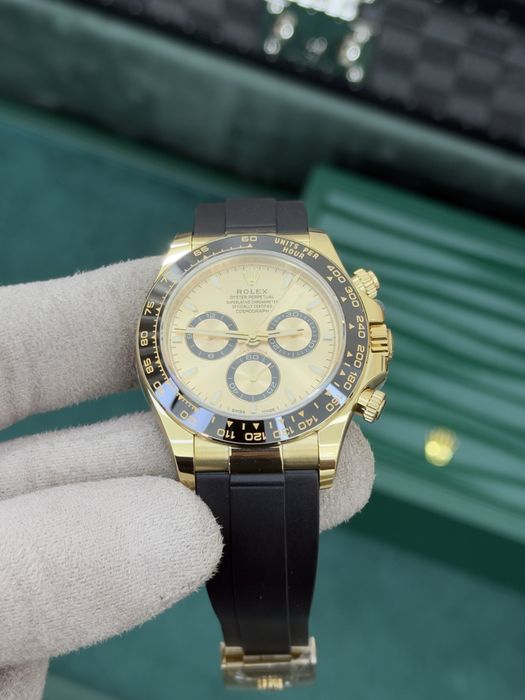 Rolex Cosmograph Daytona 40mm Yellow Gold – Champagne Dial, Oysterflex