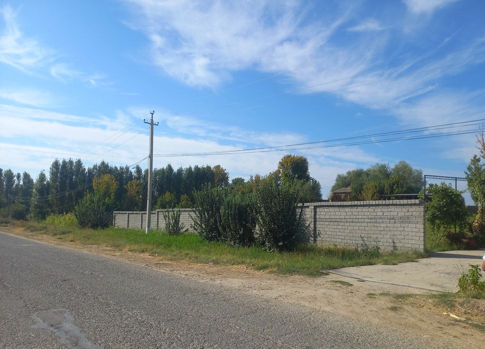 Uy joy uchastka hamma Sharoitlari  bor