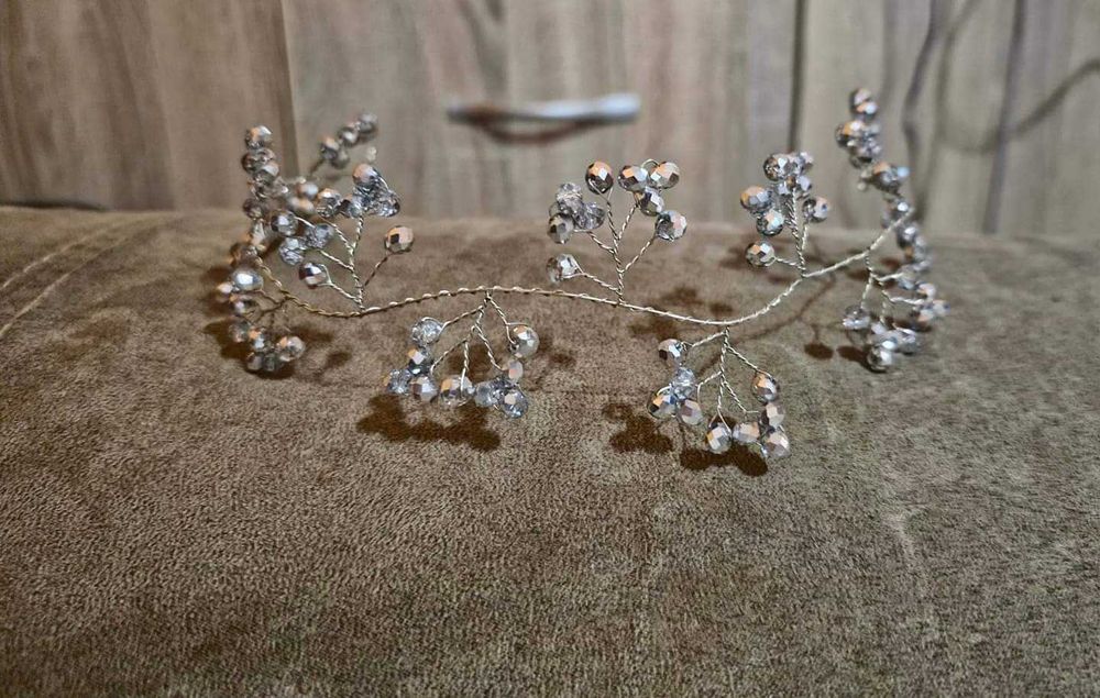 Украси за коса различни