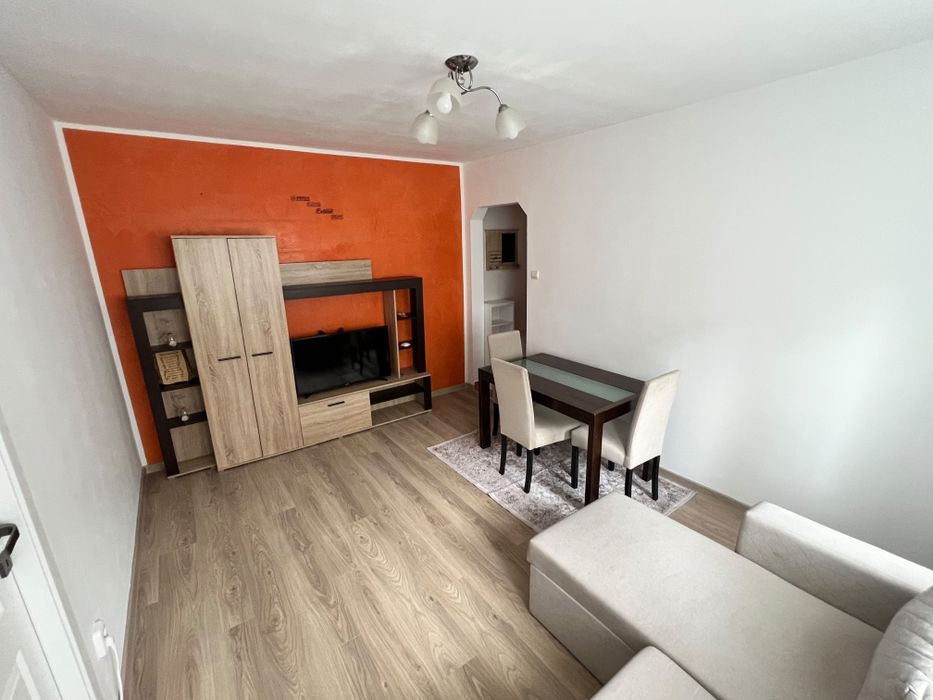 Inchiriez apartament 2 camere