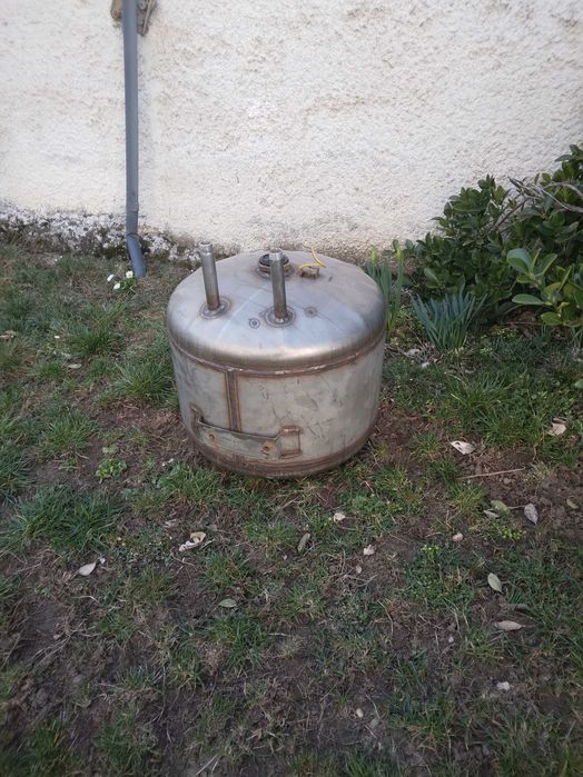 Неръждаем водосъдържател (бойлер)различни модели от 65лт.до 120