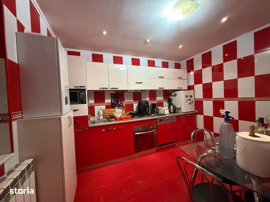 Casa S+P+1, 329 MP teren, 118,6 MP utili, Carcea, zona Selgros