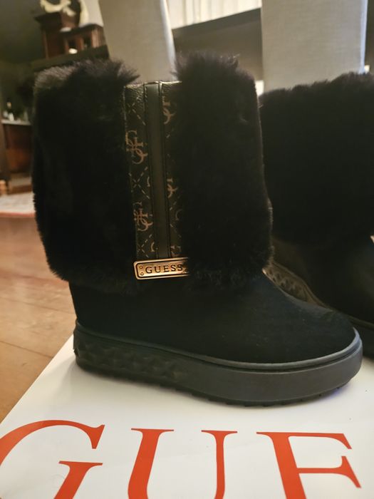 Красиви и топли нови боти GUESS