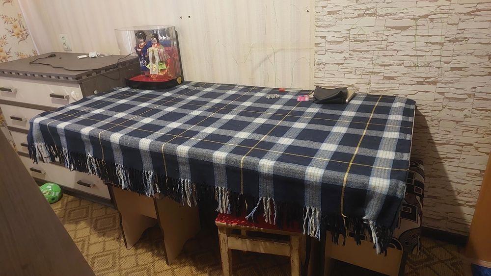 Продам Кухонный стол