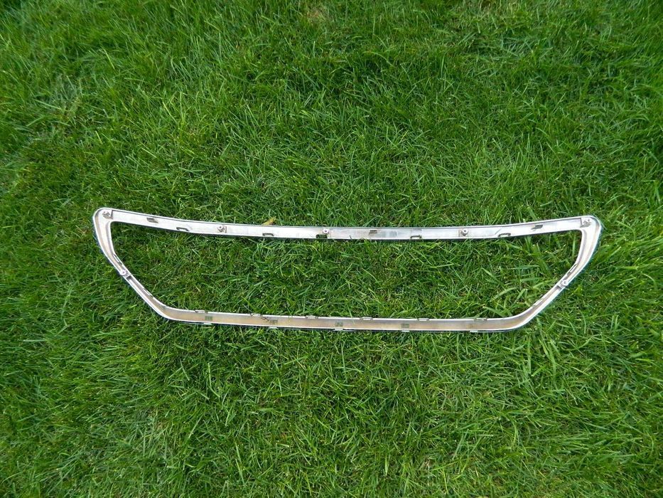 Ornament crom grila Peugeot 301 model 2017-2018 cod 9816027680